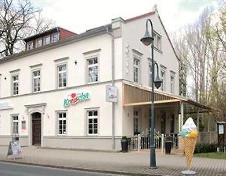 Hotel Am Kreischaer Park Exterior photo